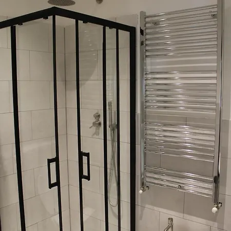 Orchidea Bianca 3* Gattico